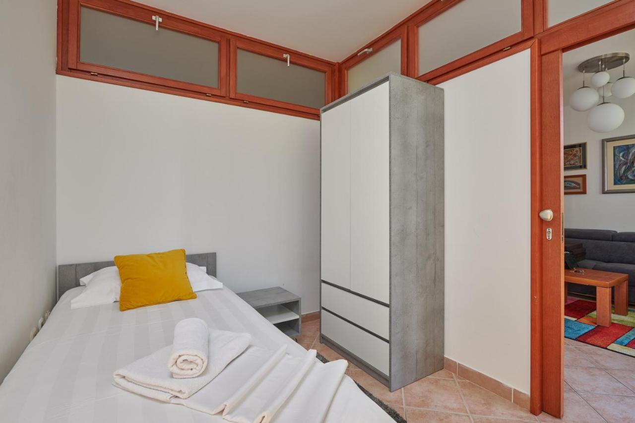 Family Apartment Dubrovnik - Private Jacuzzi Terrace, Private Parking Zewnętrze zdjęcie