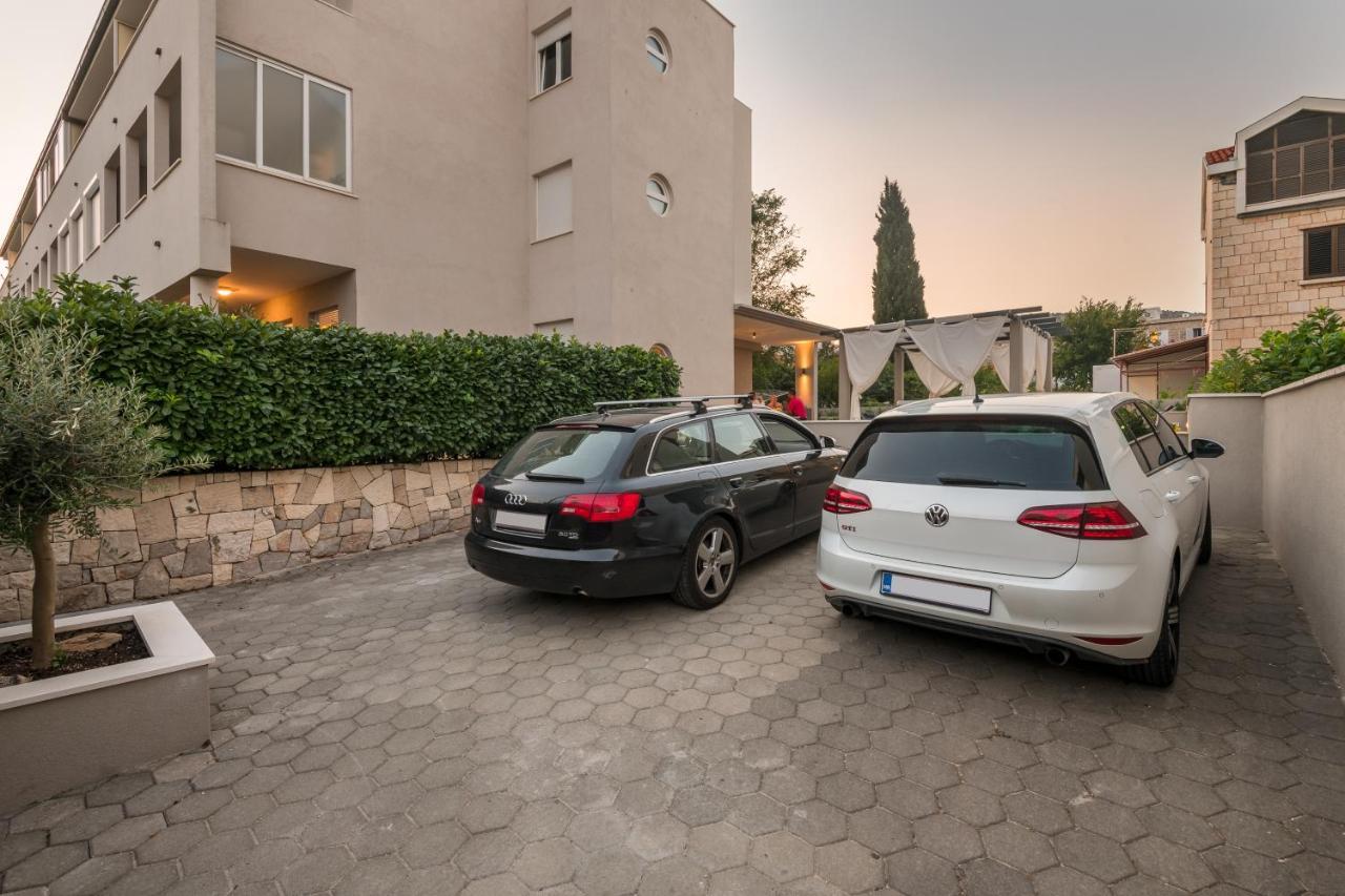 Family Apartment Dubrovnik - Private Jacuzzi Terrace, Private Parking Zewnętrze zdjęcie