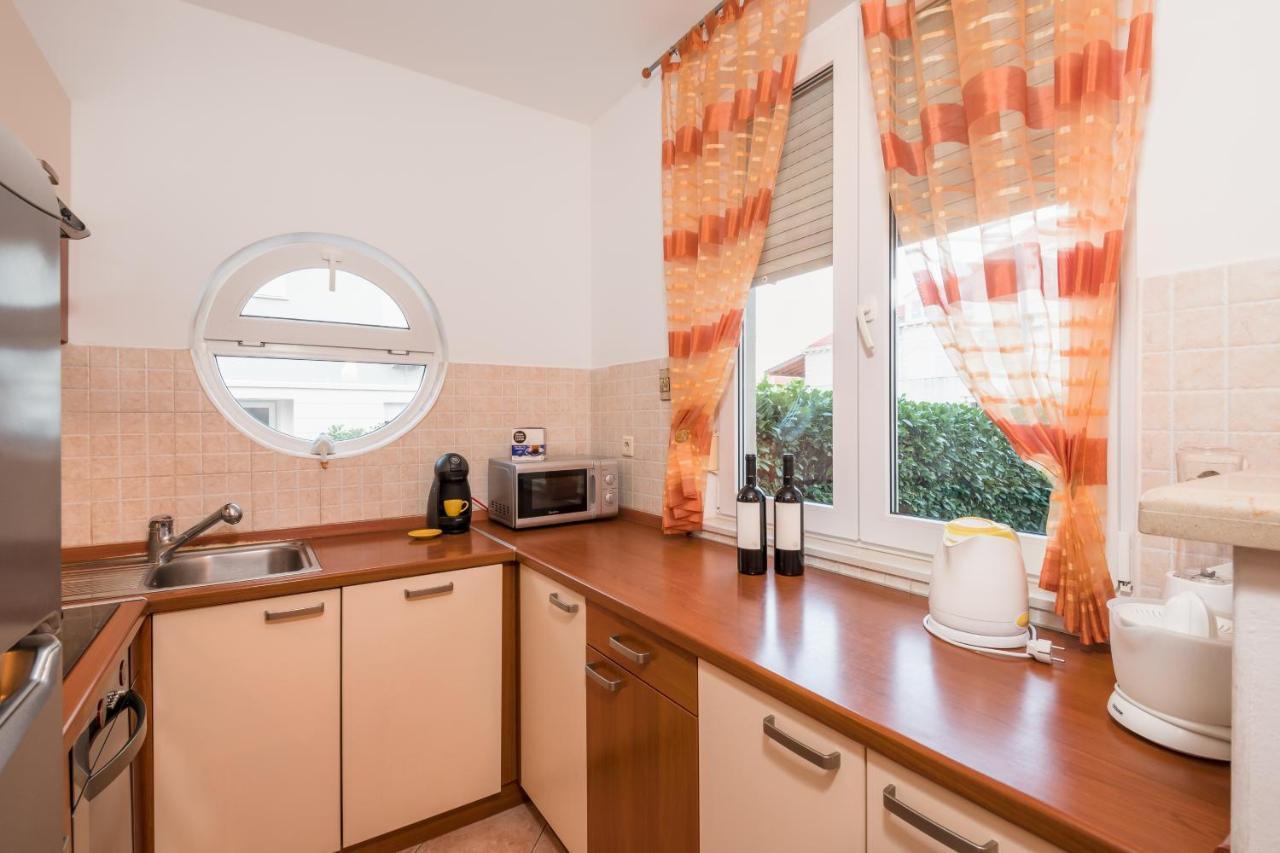 Family Apartment Dubrovnik - Private Jacuzzi Terrace, Private Parking Zewnętrze zdjęcie
